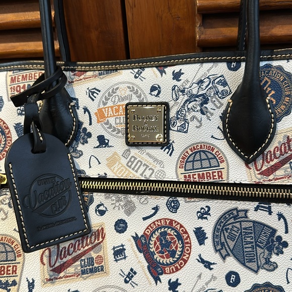 DVC TOTE BAG…new without tags - Picture 13 of 14